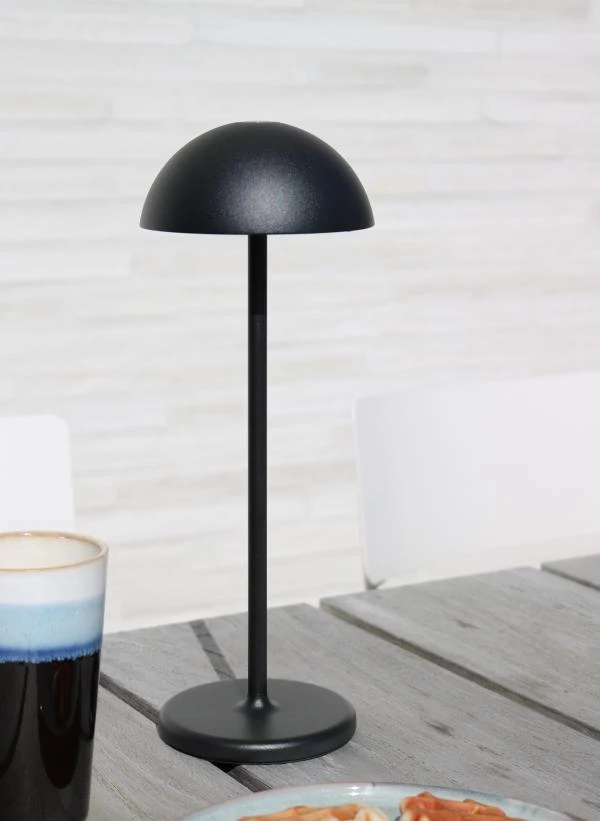 Lucide JOY - Lámpara de mesa Recargable Dentro/Fuera - Batería/acumulador - Ø 12 cm - LED Regul. - 1x1,5W 3000K - IP54 - Negro - ambiente 3